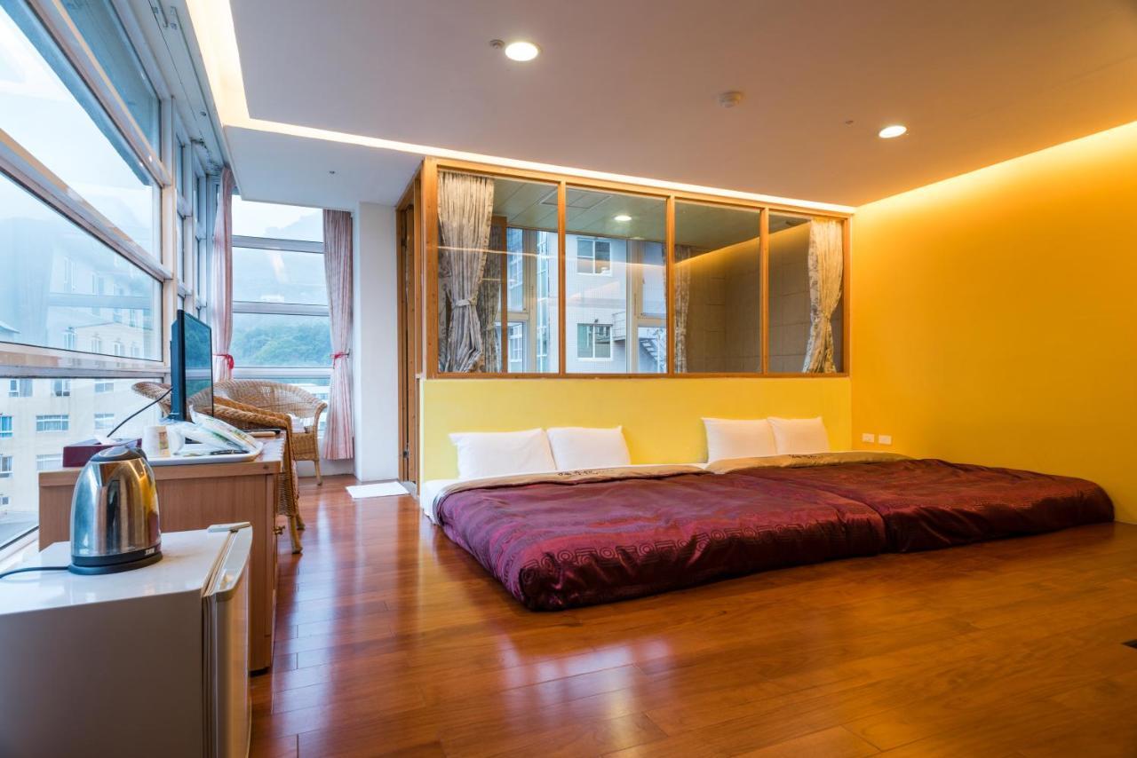Crystal Hotel Renai Exterior photo