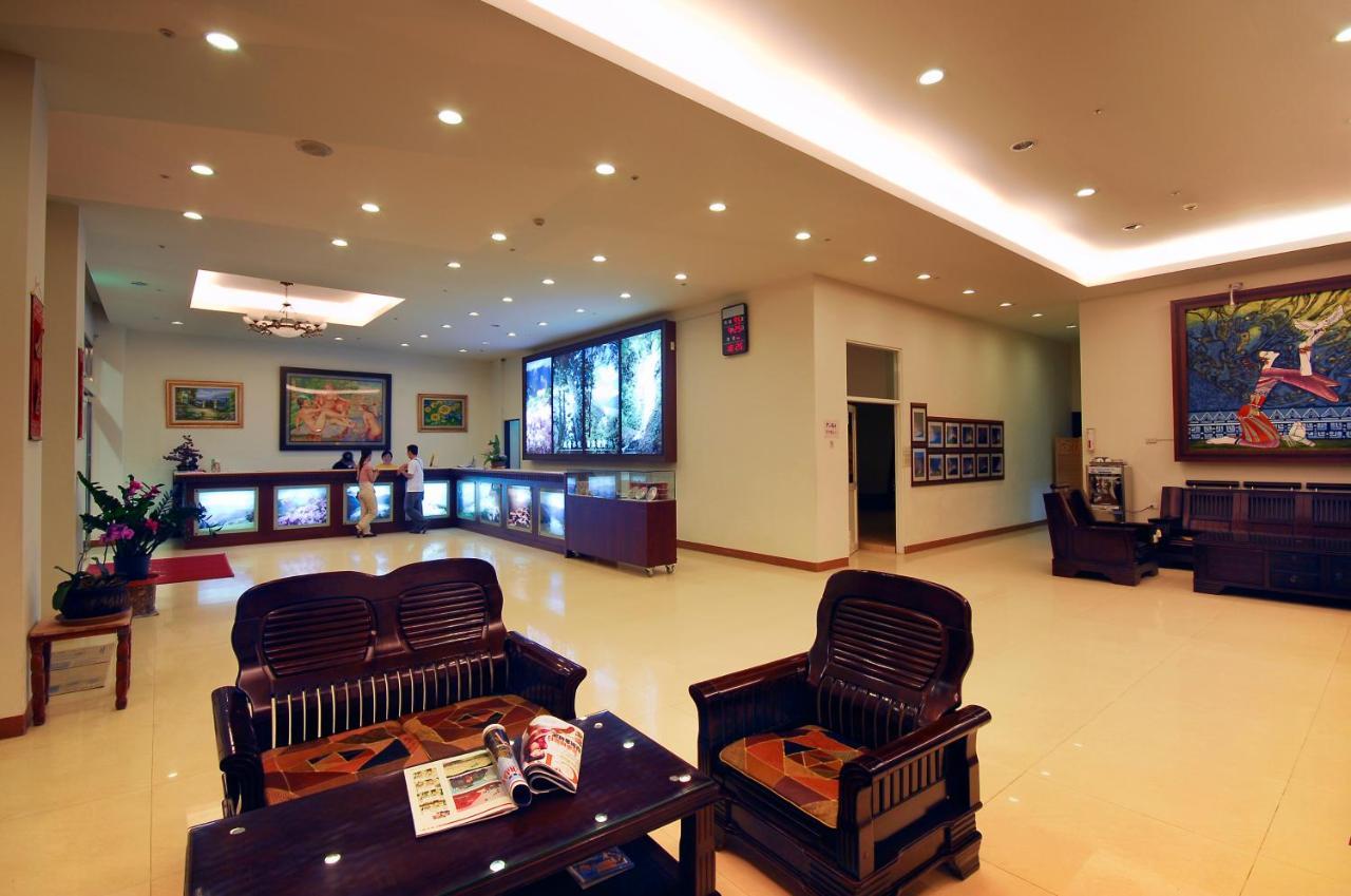 Crystal Hotel Renai Exterior photo