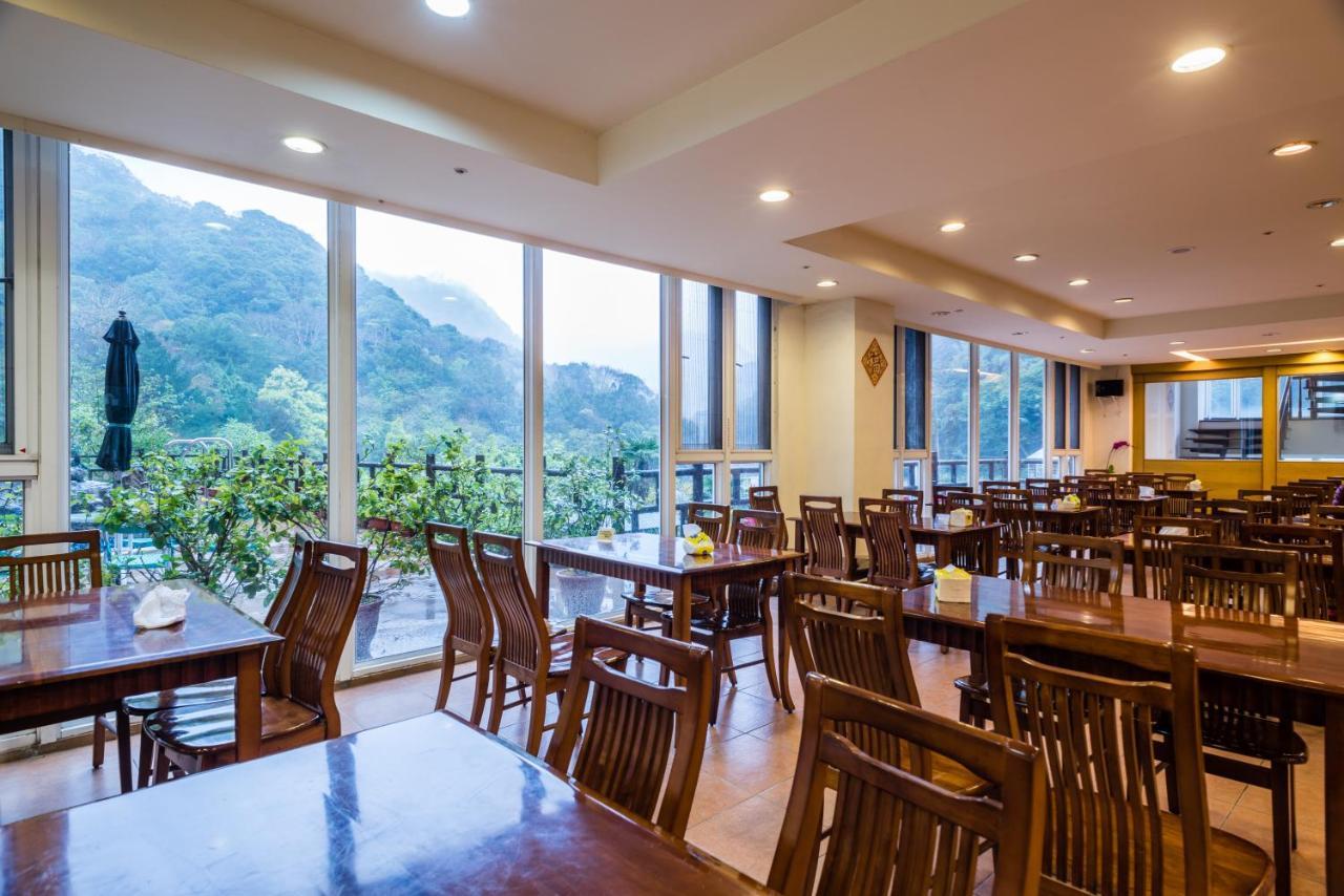 Crystal Hotel Renai Exterior photo